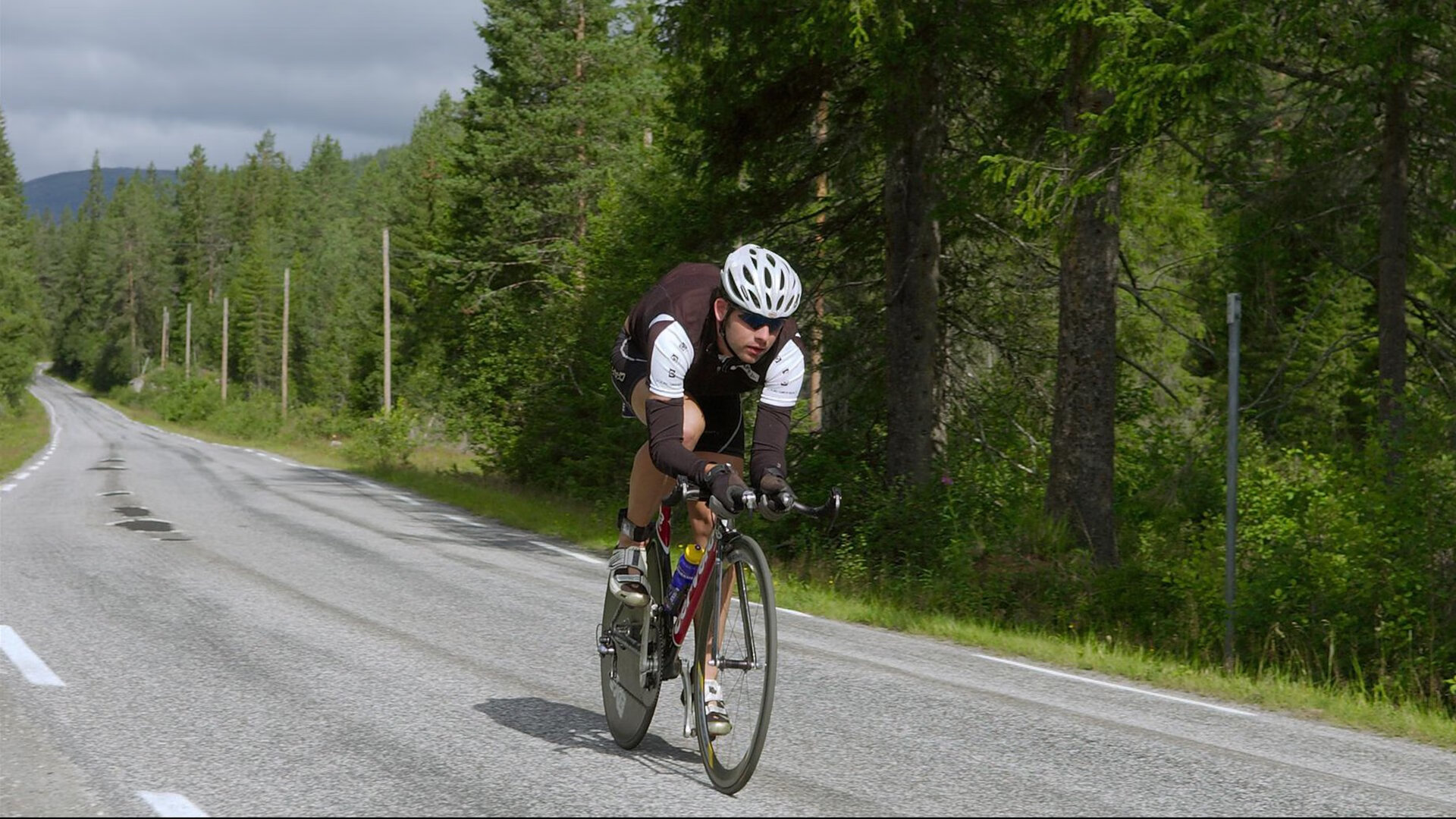 勇士小前锋完成绝杀后泪洒球场，勇士第七顺位小前锋