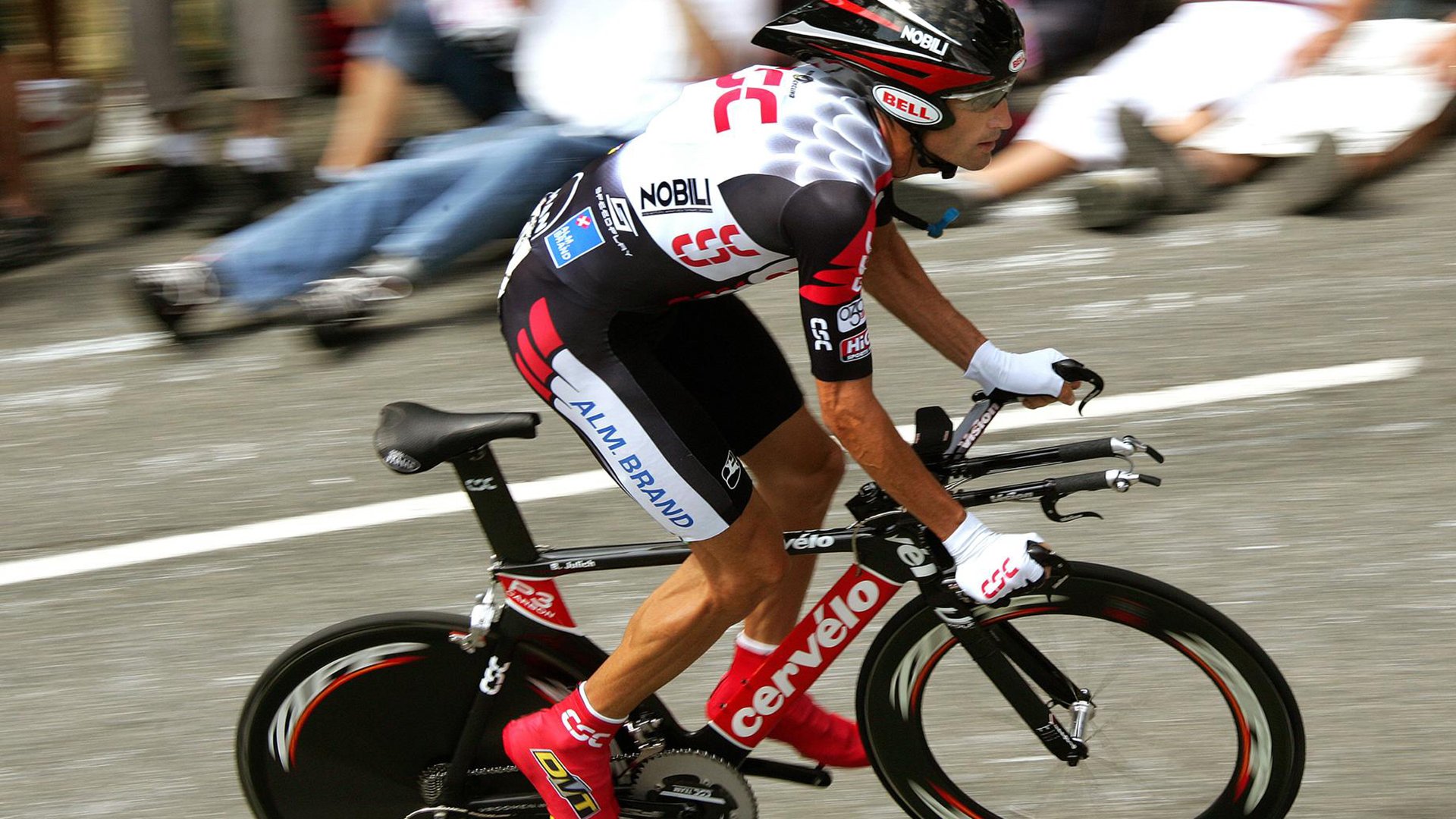 -赛事平台引入虚拟现实体验为观众带来沉浸式观赛新体验，虚拟现实比赛