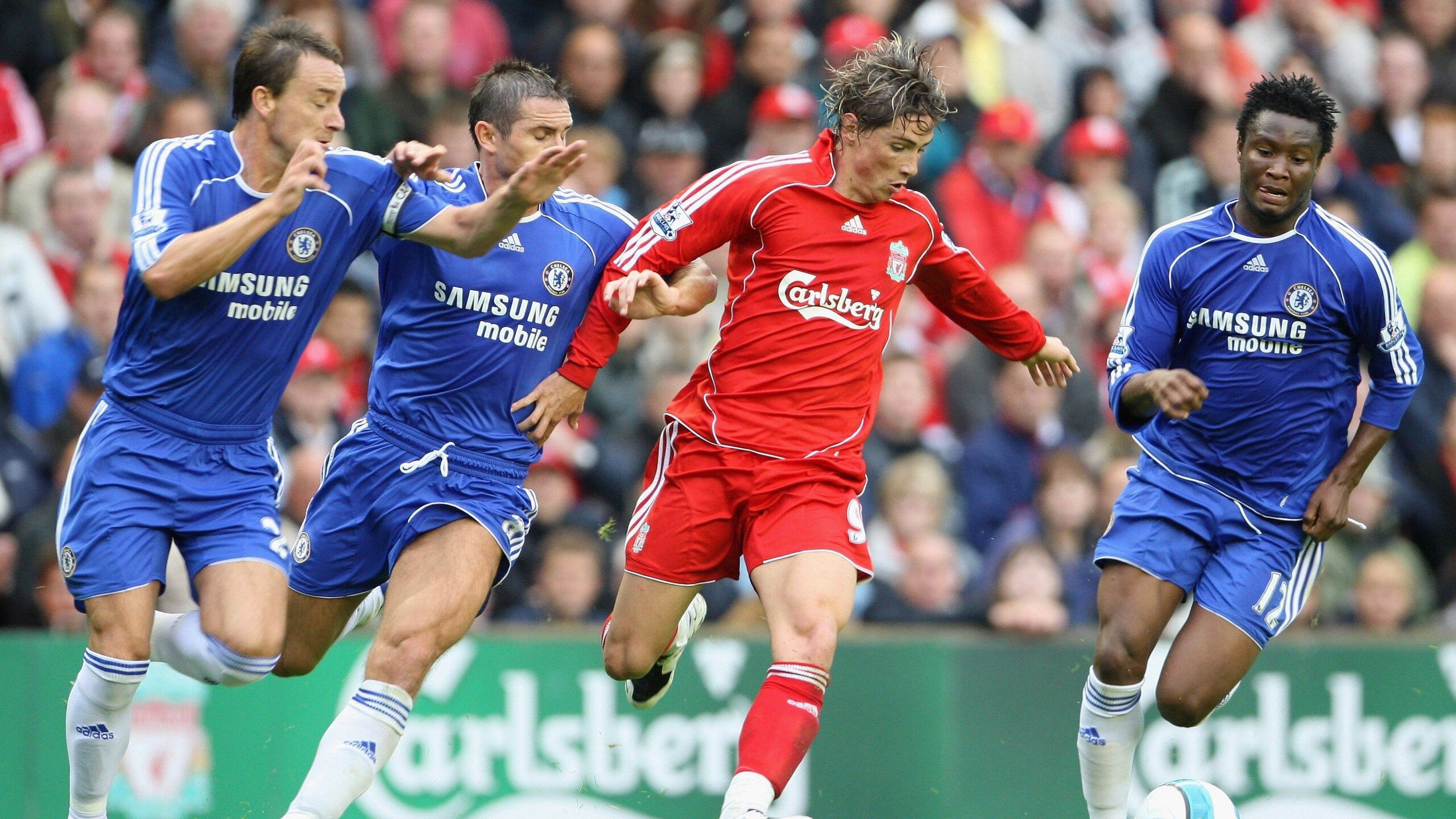 中国足球比赛中中场拦截与进攻转换效应分析，足球拦截球